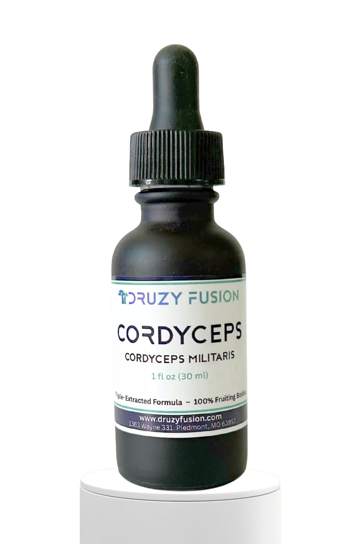 Bottle of Druzy Fusion Cordyceps Militaris extract on a white background